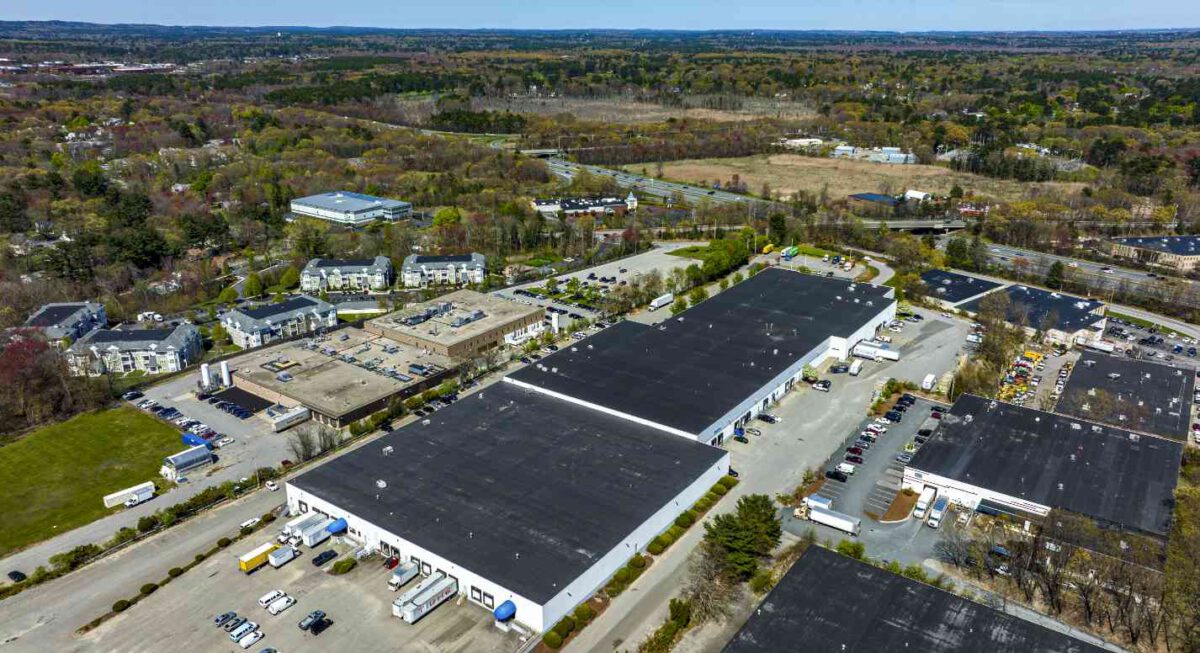 <h3>80 Industrial Way</h3> <h5>Wilmington, MA | 211,966 Sq. Ft.</h5>